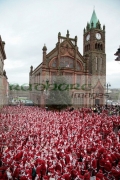DERRY,-UNITED-KINGDOM-_-DECEMBER-09:-atmosphere.-Over-10000-people-dressed-as-santa-claus-attempt-the-Guinness-World-Record-in-Derry-Northern-Ireland-