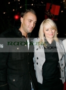 BELFAST,-UNITED-KINGDOM-_-NOVEMBER-21:-Calum-Best-Liz-McLarnon-at-switch-on-the-Belfast-Christmas-Lights-at-Belfast-City-Hall-on-November-21,-2006-in-Belfast,-Northern-Ireland