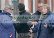 Richard-Attenborough,-Pete-Postlethwaite-Shirley-MacLaine-on-location-for-Sir-Richard-Attenboroughs-latest-film-Closing-the-Ring-in-Belfast,-Northern-Ireland.