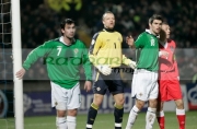 Northern-Ireland-goalkeeper-maik-taylor-players-keith-gillespie-aaron-hughes-prepare-to-defend-corner-from-wales-craig-bellamy-at-an-international-friendly-football-match-between-Northern-Ireland-Wales-at-Windsor-Park-6th-February-2006