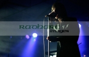 BELFAST,-UNITED-KINGDOM-_-NOVEMBER-16:-Bobby-Gillespie-Primal-Scream-performs-at-St-Georges-Market-on-November-16,-2008-in-Belfast,-Northern-Ireland