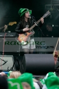 Sandi-Thom-on-stage-at-the-St-Patricks-Day-Concert,-Belfast