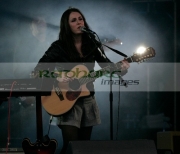 Sandi-Thom-on-stage-at-the-St-Patricks-Day-Concert,-Belfast