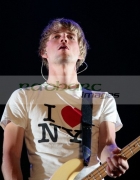 BELFAST,-UNITED-KINGDOM-_-AUGUST-21:-Carl-Dalemo-from-Razorlight