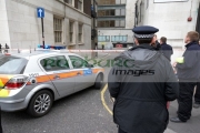 metropolitan-police-officer-vehicle-parked-at-inner-cordon-incident-in-london-england-uk-united-kingdom