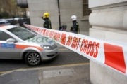 police-inner-cordon-tape-do-not-cross-at-incident-in-london-england-uk-united-kingdom