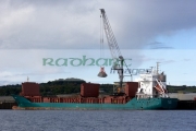 unloading-coal-from-the-jolanta-general-cargo-ship-at-jetty-at-kilroot-power-station-carrickfergus-uk