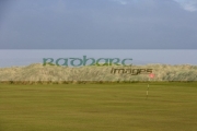 hole-flag-pole-on-green-on-an-irish-links-golf-course
