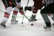 face-off-action-from-Dundalk-Bulls-v-Concordia-Stingers-friendly-exhibition-game-at-the-Dundalk-Ice-Bowl,-Dundalk,-Ireland,-7th-January-2008,-Concordia-won-the-game-8_1.-