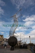 The-Beacon-Hope-statue,-Thanksgiving-Square,-Belfast,-Northern-Ireland,-UK.-The-statue-was-designed-by-artist-Andy-Scott.