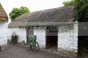 thatched-traditional-out-house-Bunratty-Folk-Park,-County-Clare,-Republic-Ireland