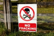 no-fracking-protest-posters-on-farmers-field-county-fermanagh-northern-ireland-uk