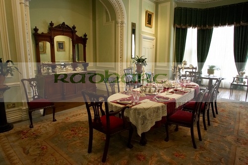 The-Dining-Room-Kylemore-Abbey-Connemara-County-Galway-Republic-Ireland.