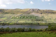 glencar-lake-on-the-county-sligo-leitrim-border-beneath-benbulben-mountain-republic-ireland