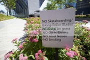 list-rules-prohibitions-in-public-park-space-in-downtown-chicago-illinois-united-states-america
